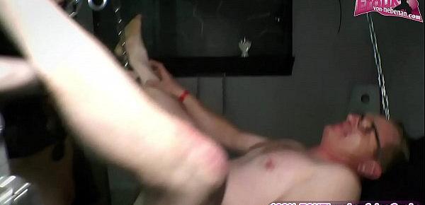 deutsche junge amateur teen fickt User mit Strapon in den Arsch anal das erste mal